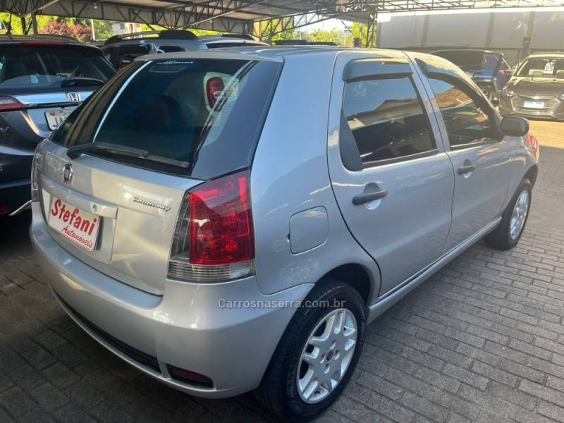 FIAT - PALIO - 2009/2010 - Prata - R$ 30.900,00