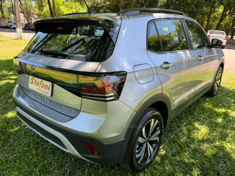 VOLKSWAGEN - T-CROSS - 2024/2025 - Prata - R$ 134.900,00
