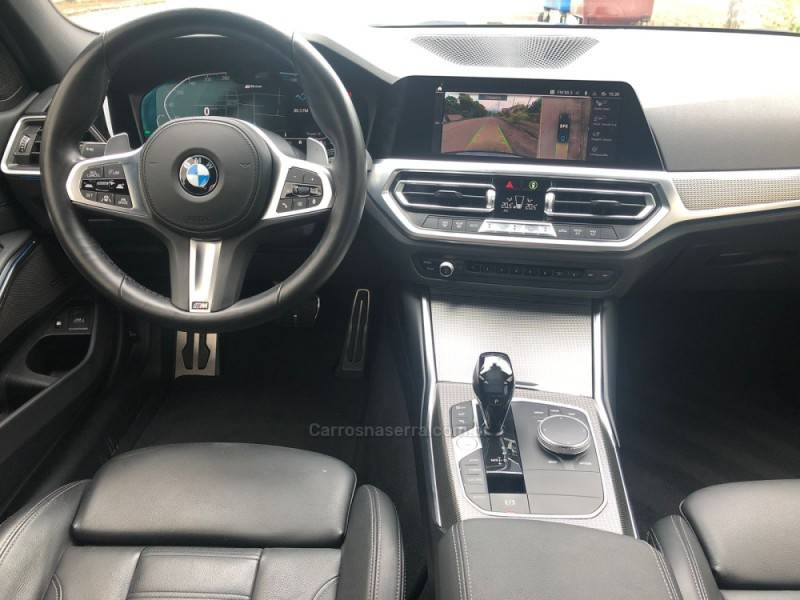 BMW - 330E - 2021/2022 - Preta - R$ 282.000,00