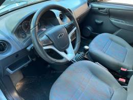 CHEVROLET - CELTA - 2010/2011 - Prata - R$ 30.900,00