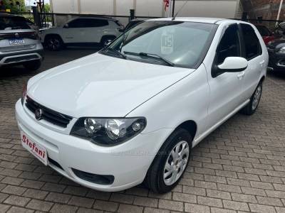 FIAT - PALIO - 2014/2015 - Branca - R$ 35.900,00