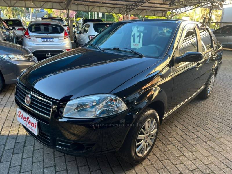FIAT - SIENA - 2010/2011 - Preta - R$ 32.900,00