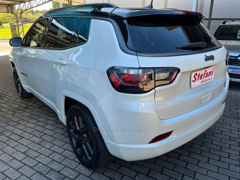 JEEP - COMPASS - 2024/2025 - Branca - R$ 205.000,00