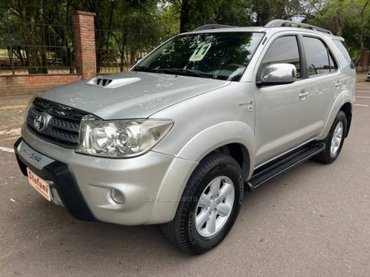 TOYOTA HILUX SW4 2011