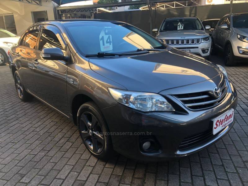 TOYOTA - COROLLA - 2013/2014 - Cinza - R$ 74.900,00